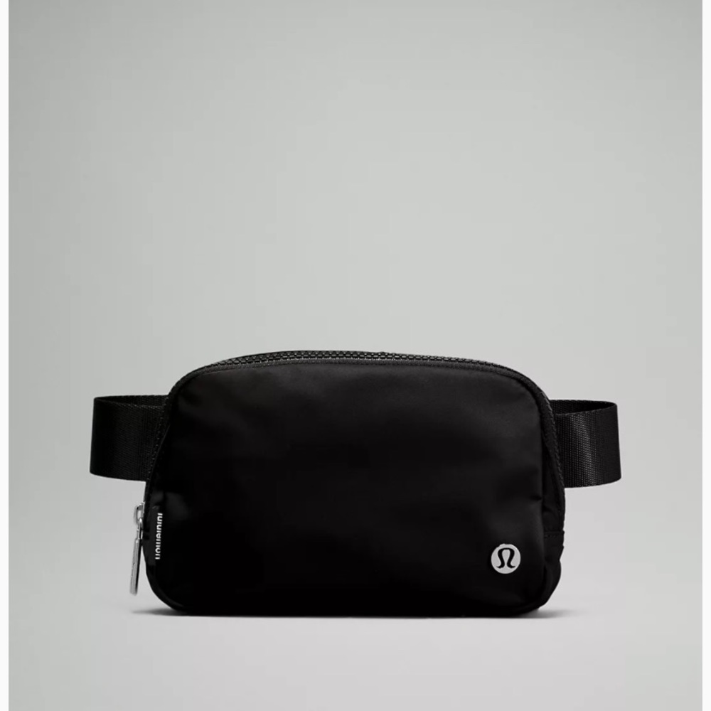 Lululemon belt bag